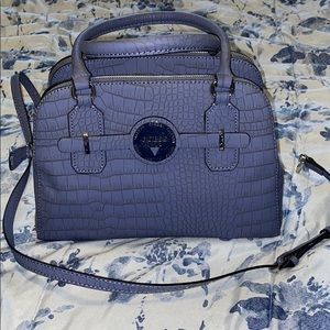 Periwinkle Guess Purse with crossbody strap